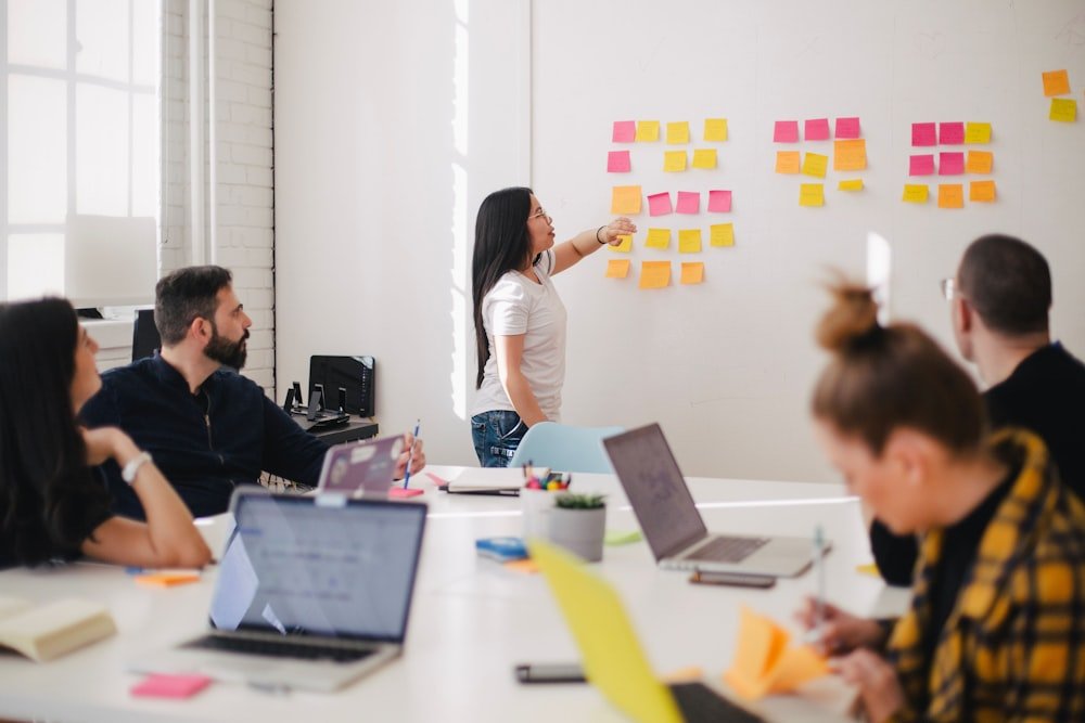 Equipo XIGNUS en trabajo colaborativo