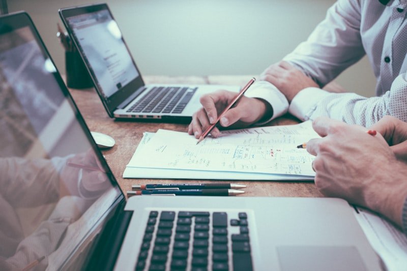 Análisis y consultoría empresarial